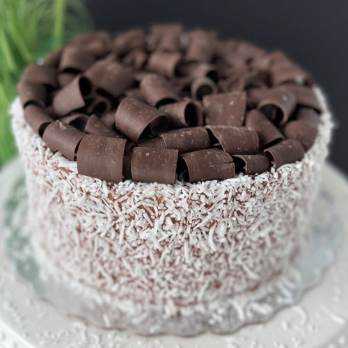 Bolo Brasileiro Brigadeiro com Côco Coconut Brigadeiro Cake Brazil Cakes Prestigio Toronto