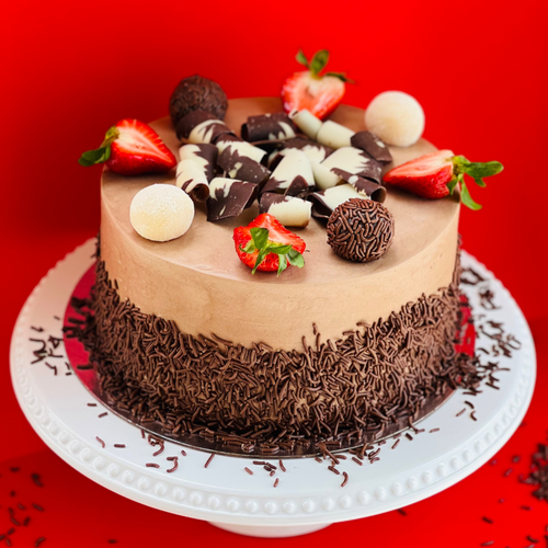 Cake16 | Brigadeiro & Ninho with Strawberries