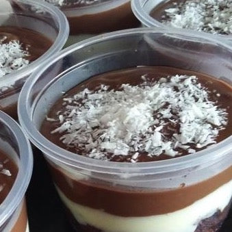 Dessert02 | Coconut White Brigadeiro in a Cup | Prestígio no Pote