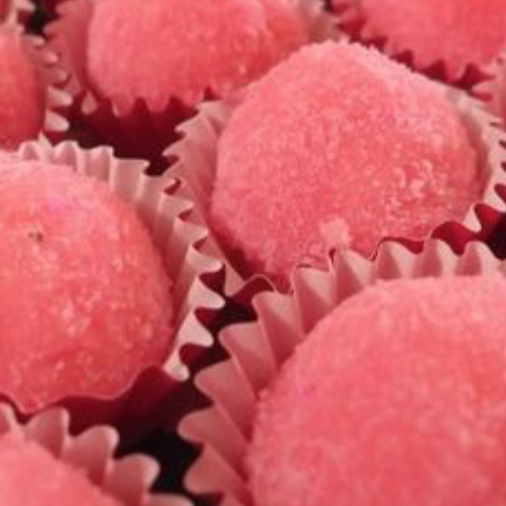 Doce Brasileiro Brigadeiro Gourmet de Morango Brazil Cakes Toronto