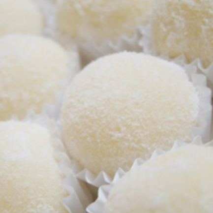 Doce brasileiro Brigadeiro Gourmet de Ninho Brazil Cakes Toronto